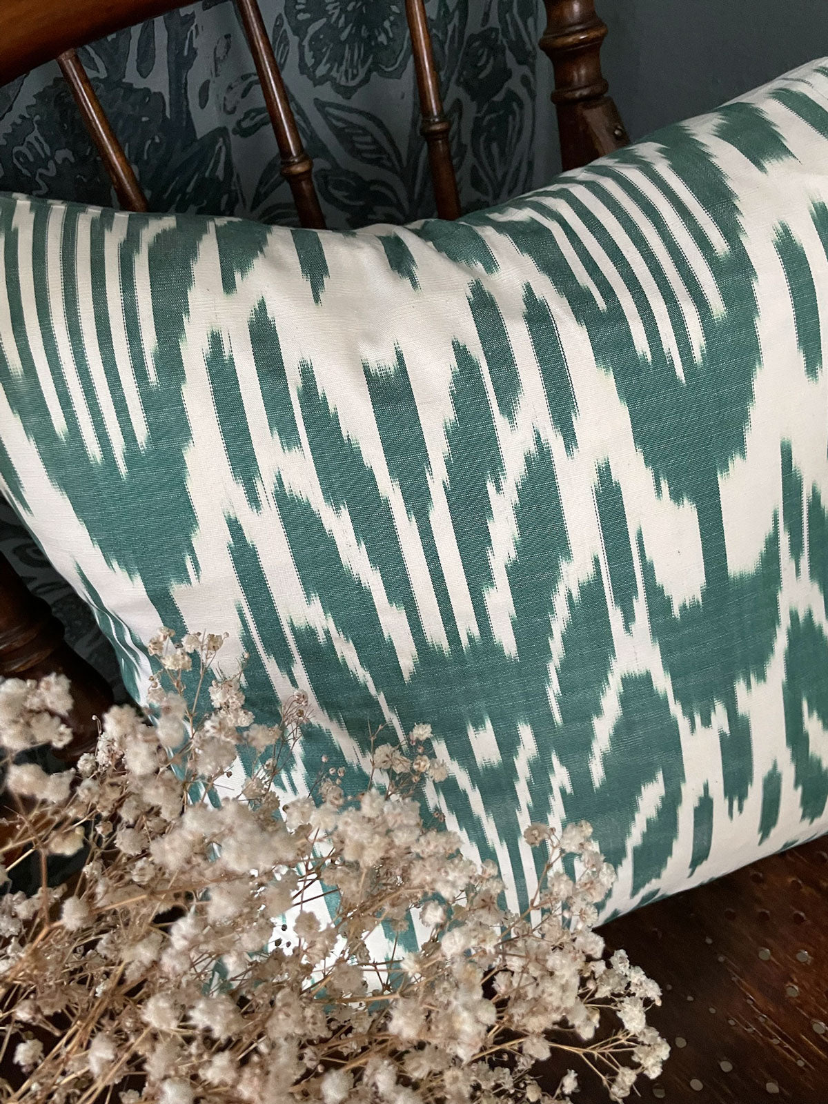 Ikat cushion cover green 50 x 50 cm