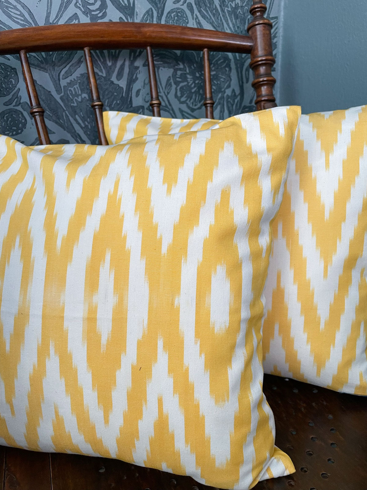 Ikat cushion cover sunny yellow 50 x 50 cm