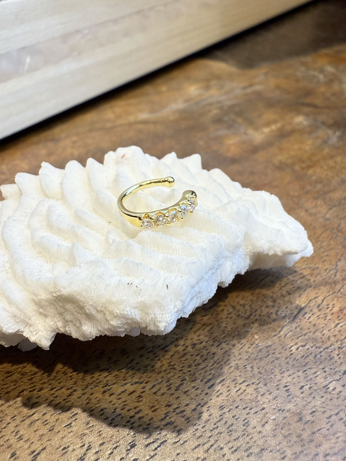 Lena Ear Cuff Gold