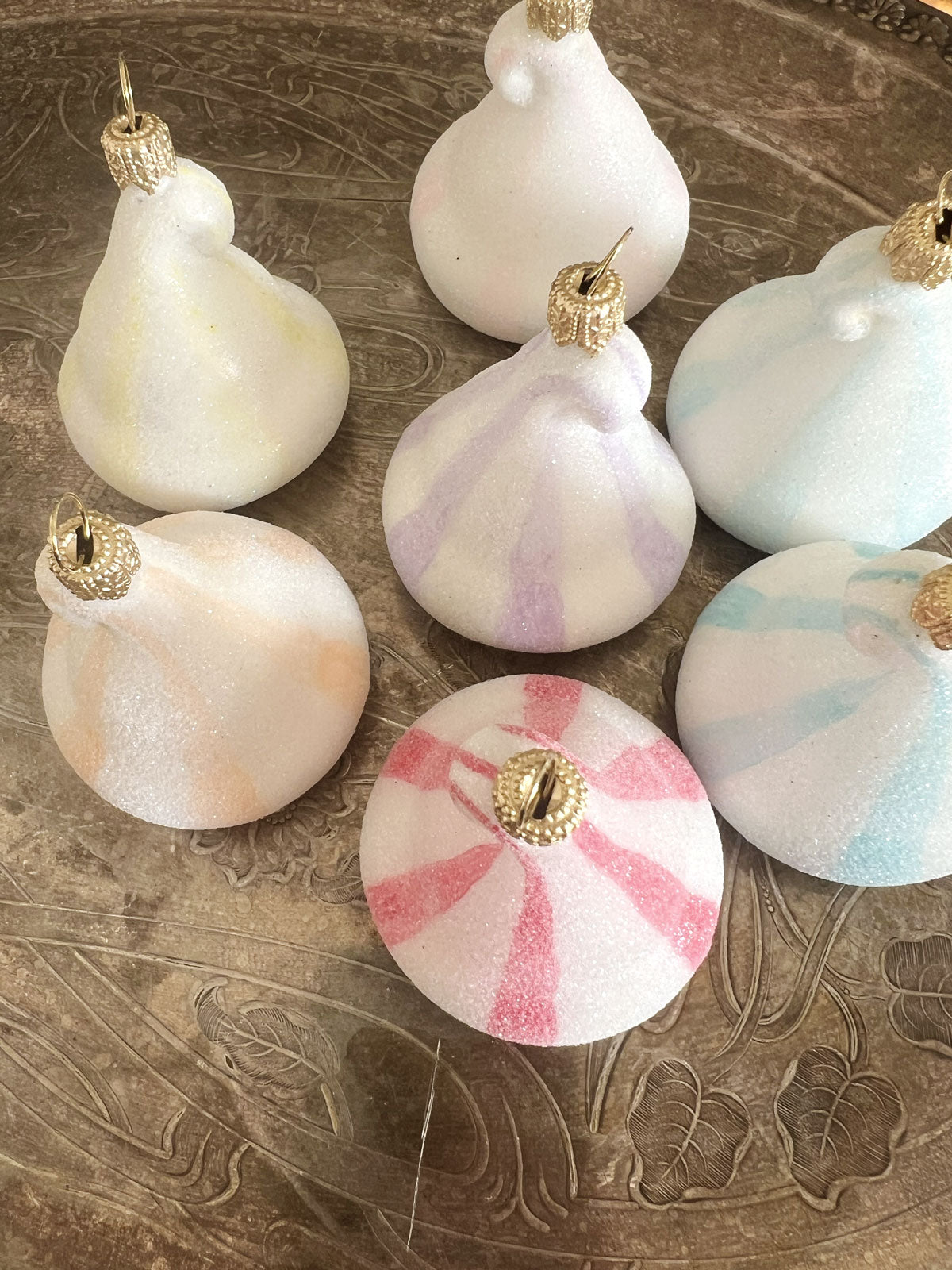 Meringue topper Ornament