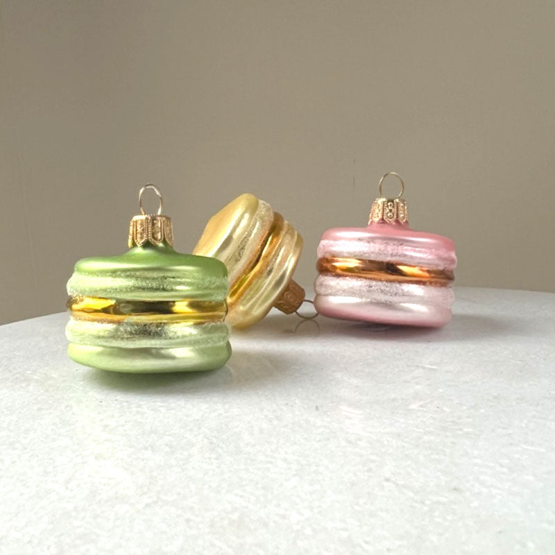 Macaron ornament, green