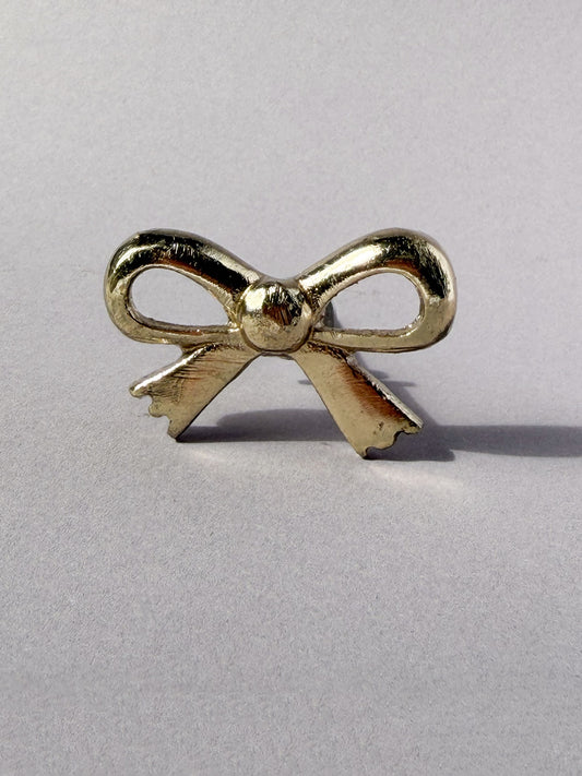 Cast iron knob small bow gold