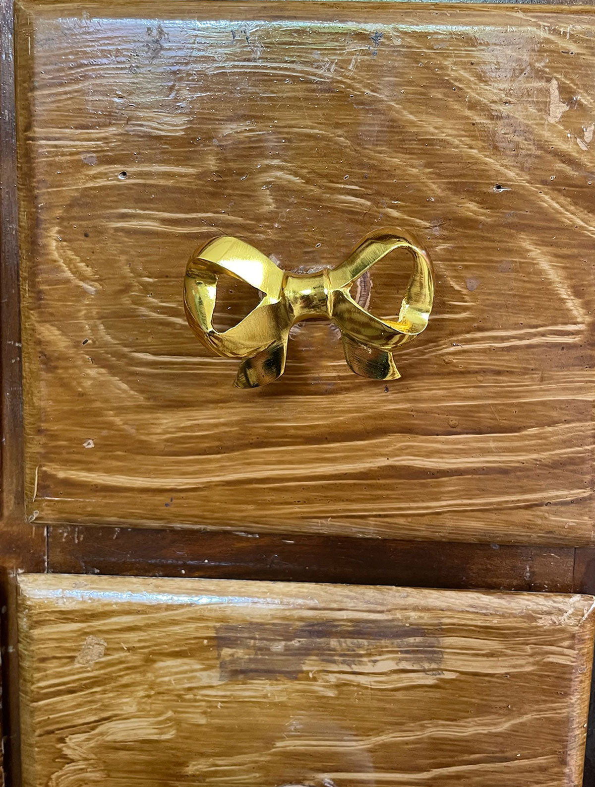 Cast iron knob shiny gold