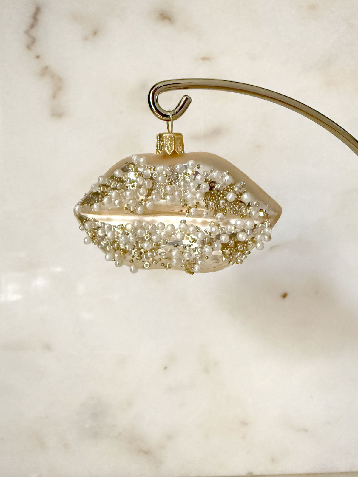 Gold Lips Ornament