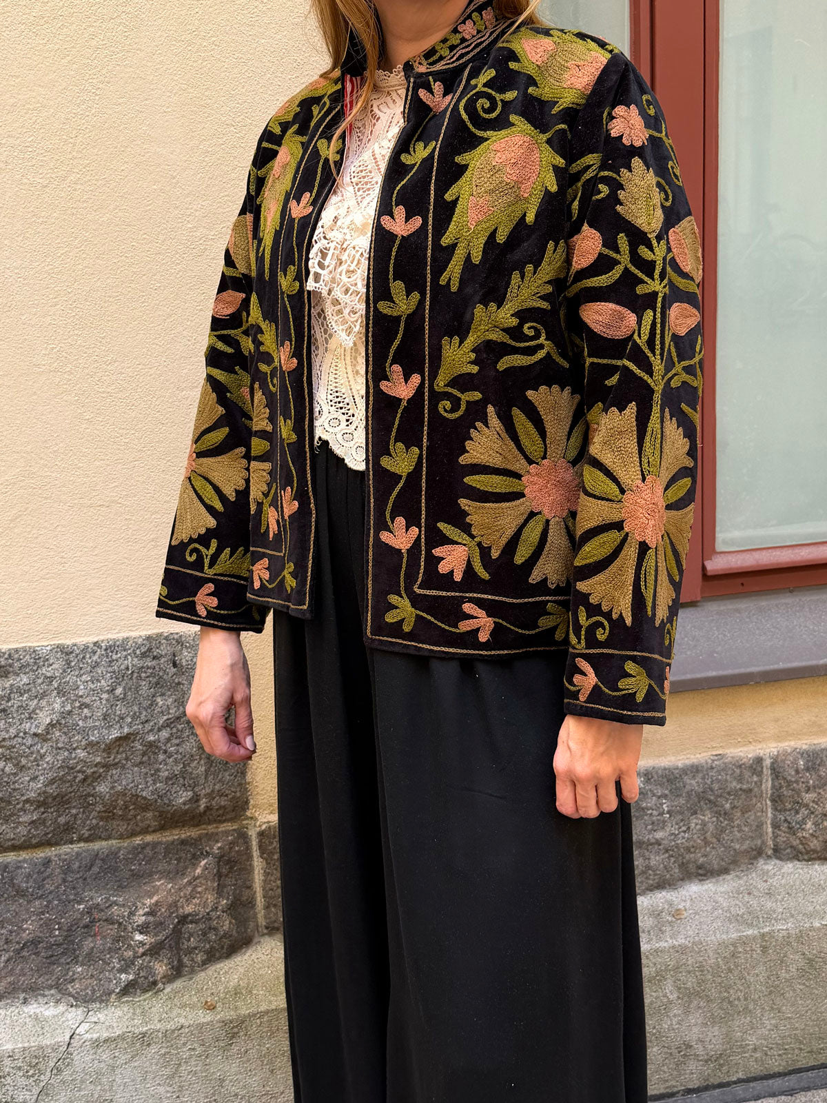 Paloma Velvet Jacket - Black