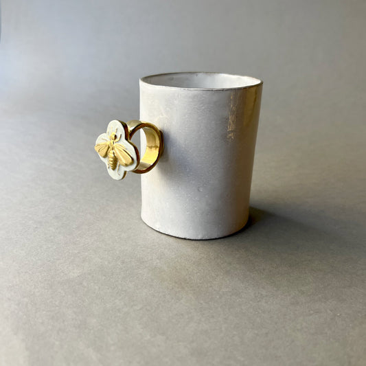 Ring mug bee