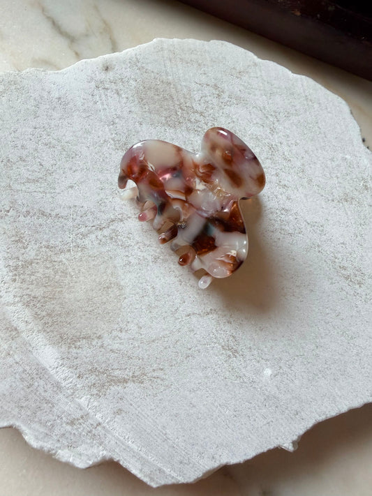 Simone Hair Claw – Amber Marble