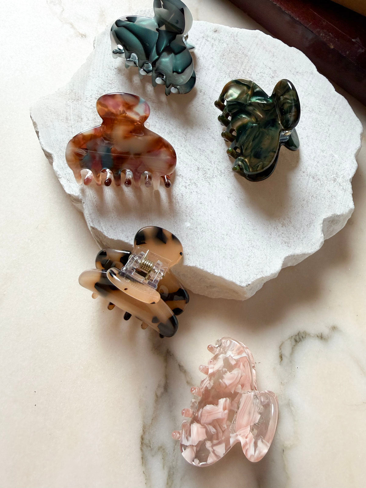 Simone Hair Claw - Forest marble