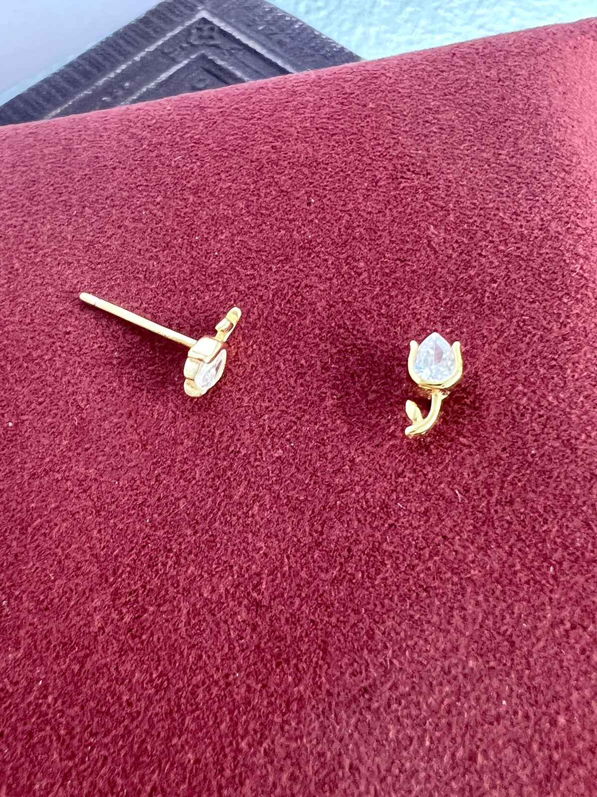 Tulip earring gold