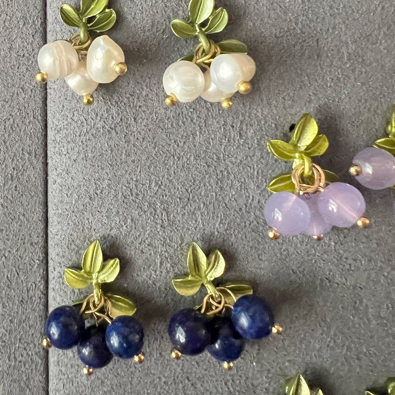 Wild berry earring white