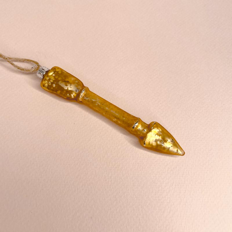 Arrow ornament, gold