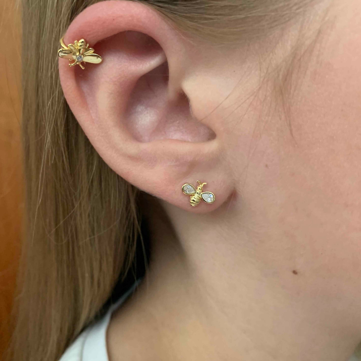 Bee ear cuff