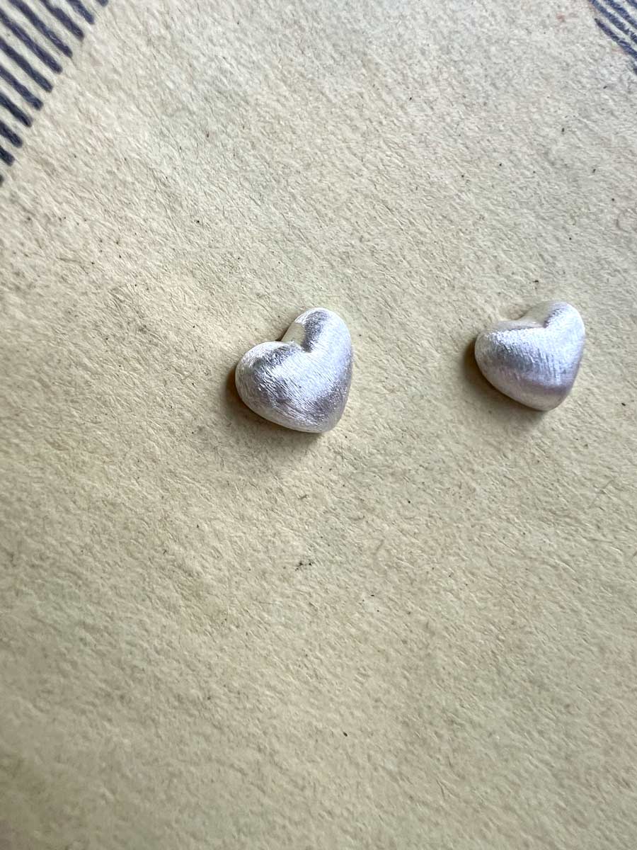 Heart earring silver