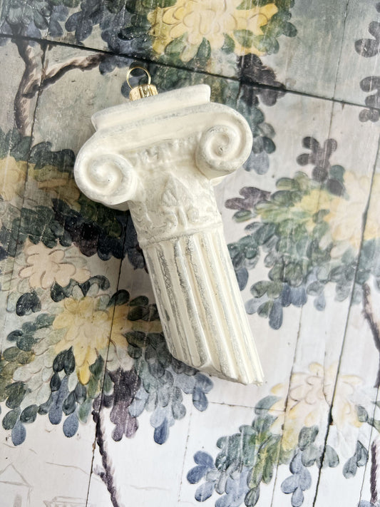 Roman pillar Ornament