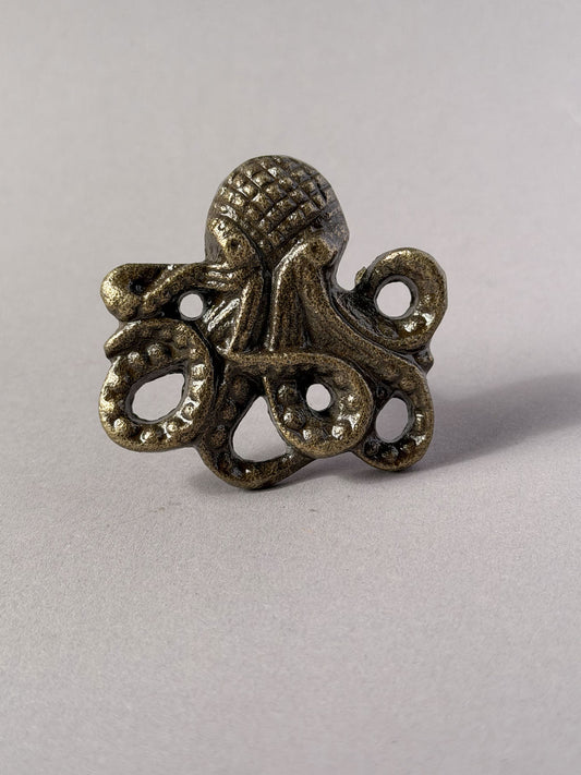 Cast iron knob Octopus