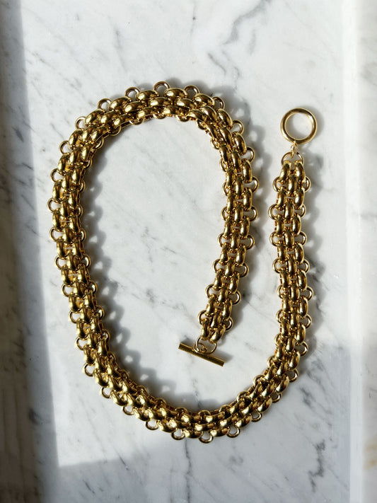 Strata necklace gold